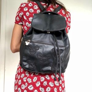 ✨Vintage Mickey Mouse pleather black backpack✨